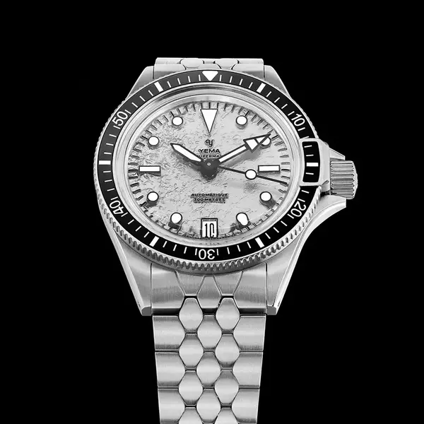 Montre plongee Yema Superman Titanium Moon Tide CMM 11 11