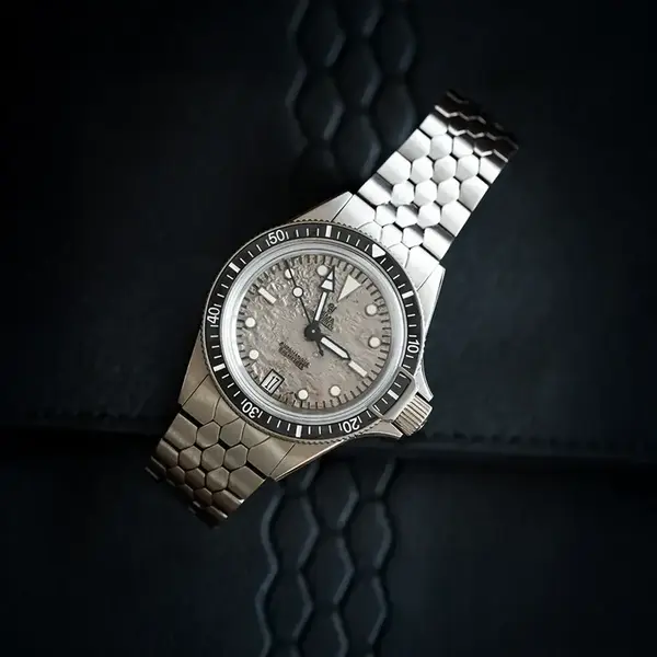 Montre plongee Yema Superman Titanium Moon Tide CMM 11 3