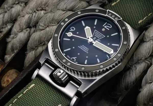 Montres Forces speciales ZRC Grands Fonds Reedition 21