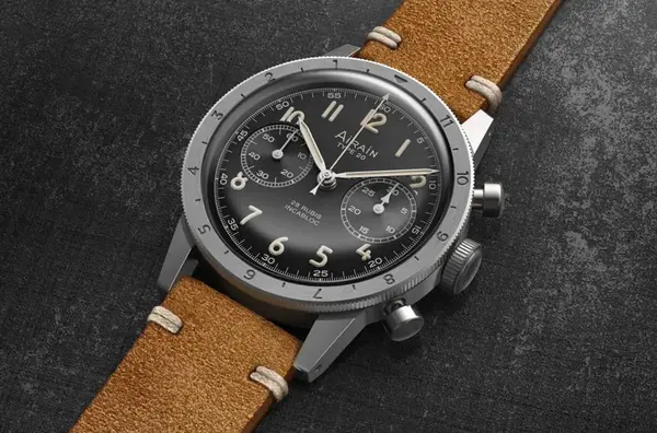 Montres militaires françaises Airain