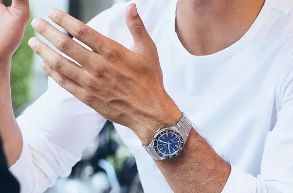 Plogeuse Citizen Serie 8 GMT 6