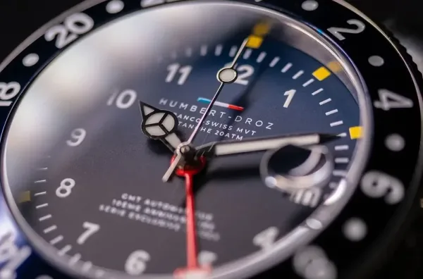 Plongeuse Humbert Droz HD9 GMT 5