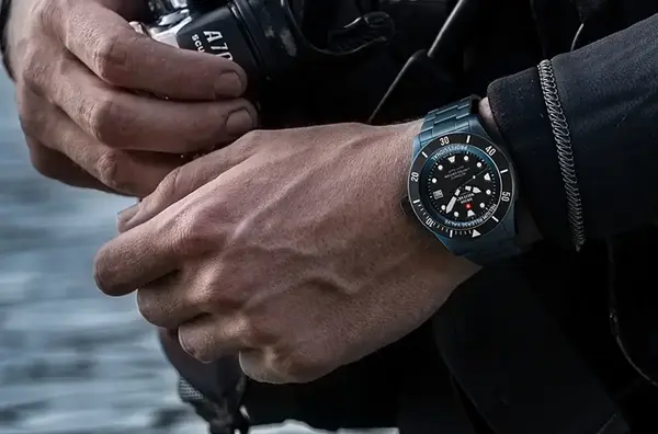 Plongeuse Swiss Military Diver 500 Limited Edition 7