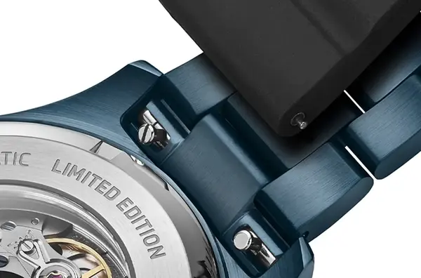 Plongeuse Swiss Military Diver 500 Limited Edition 9