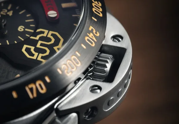 Montre aviateur avi 8 p 51 mustang blakeslee chronograph 22
