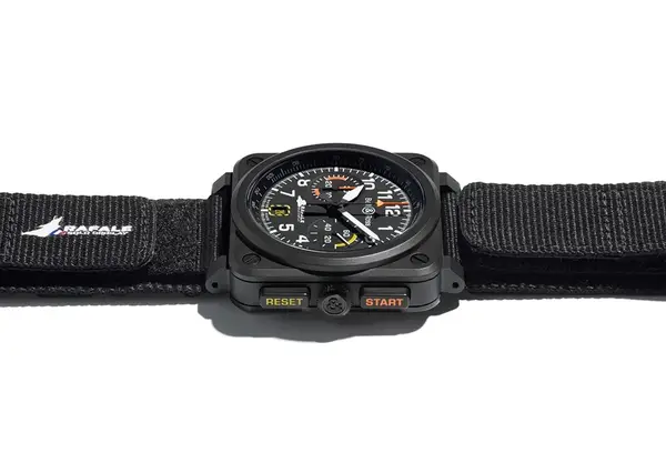 Montre aviateur bell ross br 03 chrono rafale solo display 24