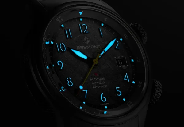 Montre aviateur bremont altitude mb meteor stealth grey 22