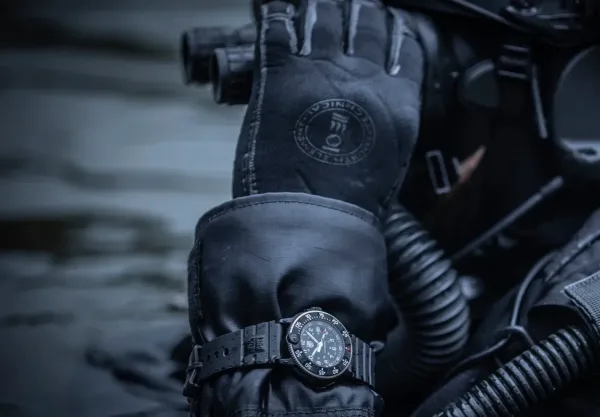 Montre forces speciales luminox original navy seal heritage 17