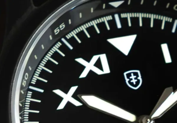 Montre militaire elliot brown arne cali noir 22