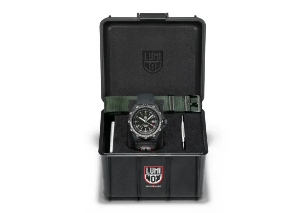 Montre militaire luminox recon nav spec 23