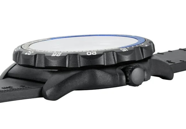 Montre militaire luminox recon nav spec 32