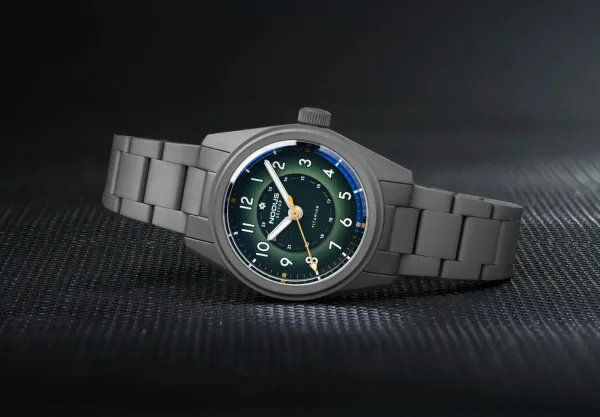 Montre militaire nodus sector ii field titanium 27