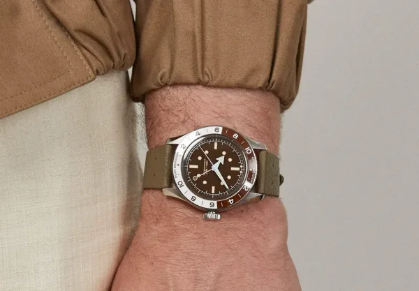 Montre militaire serica chronometre de voyage gmt 24