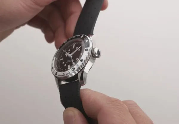 Montre militaire serica chronometre de voyage gmt 35