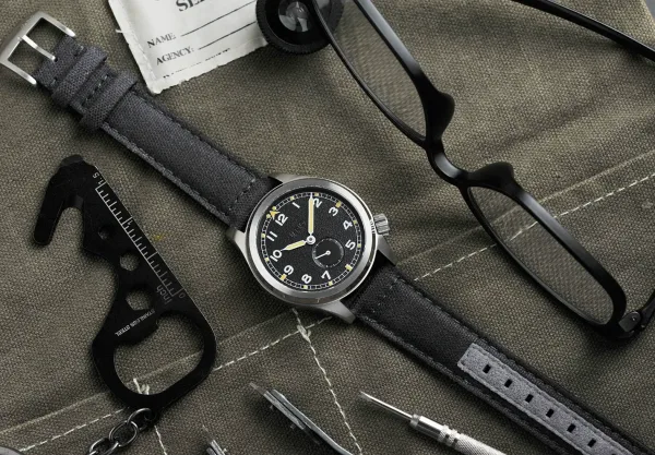 Montre militaire vario 1945 d12 field watch 18