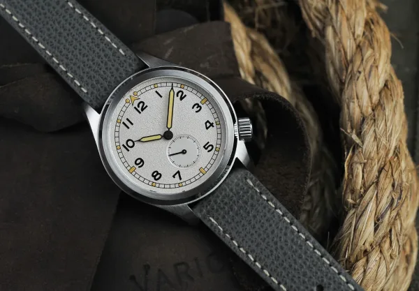 Montre militaire vario 1945 d12 field watch 27
