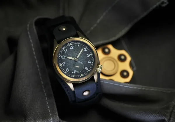 Montre militaire vario 1945 d12 field watch 34