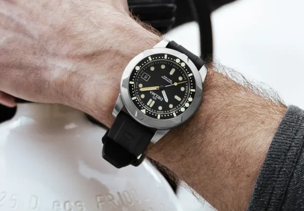 Montre plongee delma quattro 18