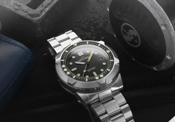 Montre plongee delma quattro 30