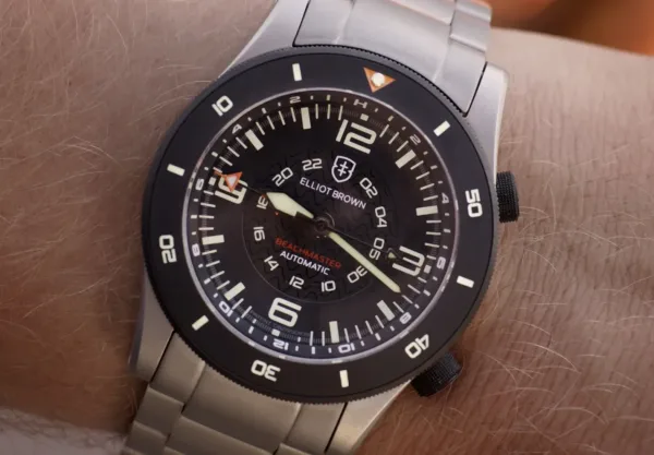 Montre plongee elliot brown beachmaster automatic founder s edition 23