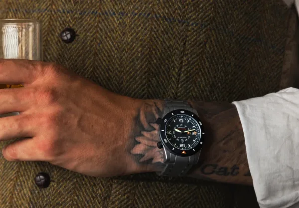 Montre plongee elliot brown beachmaster automatic founder s edition 29
