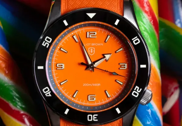 Montre plongee elliot brown bloxworth heritage diver 25