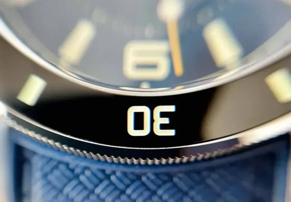 Montre plongee elliot brown bloxworth heritage diver 30