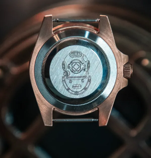 Montre plongee guild mark v bronze heritage diver 5