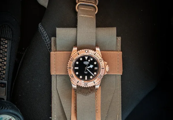 Montre plongee guild mark v bronze heritage diver 7