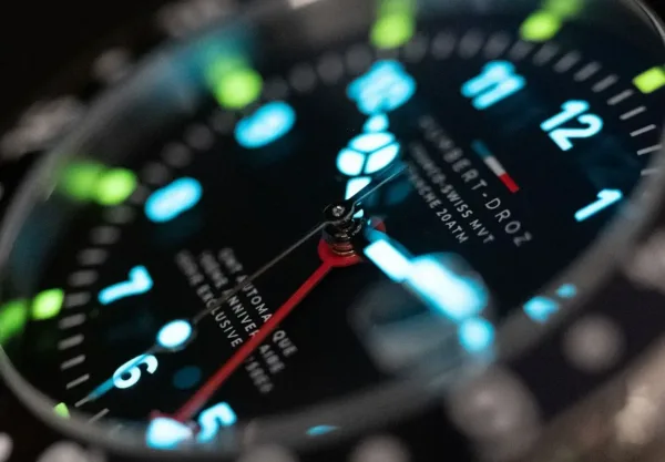 Montre plongee humbert droz hd9 gmt 12