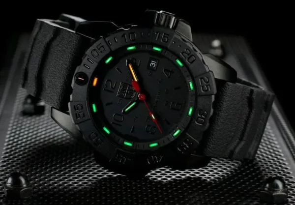 Montre plongee luminox pacific diver chronograph 23