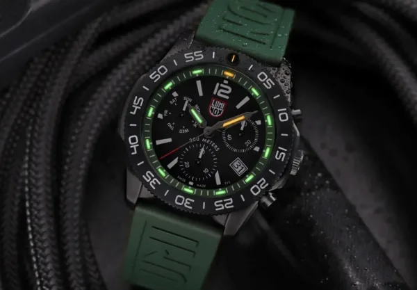 Montre plongee luminox pacific diver chronograph 35