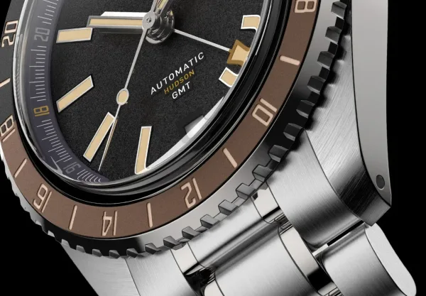 Montre plongee maen hudson 38 gmt mkii 25