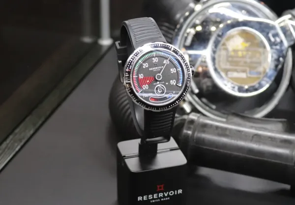 Montre plongee reservoir hydrosphere blackfin 29