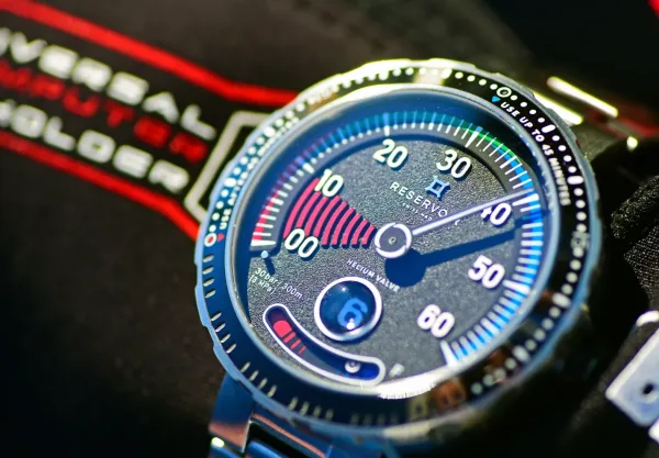 Montre plongee reservoir hydrosphere blackfin 30