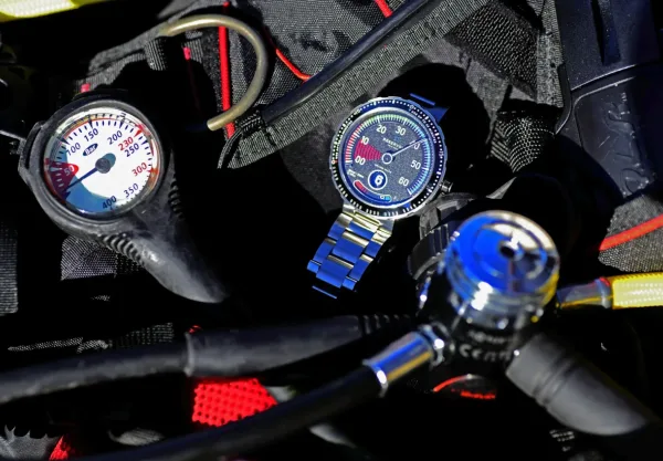 Montre plongee reservoir hydrosphere blackfin 35