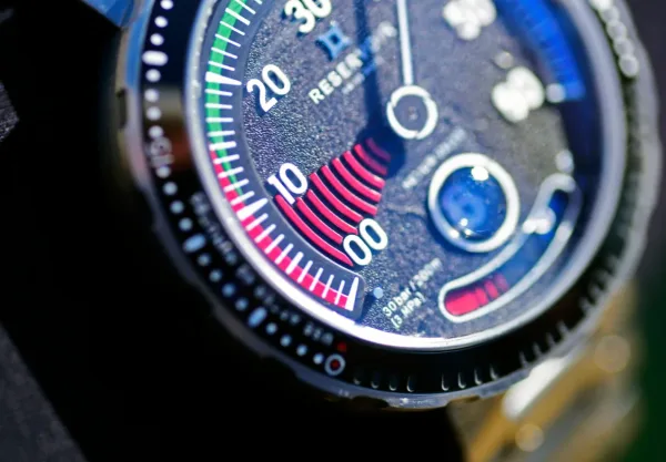 Montre plongee reservoir hydrosphere blackfin 37