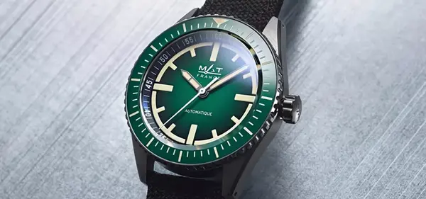 Plongeuse mat picobello verde renouveau retro moderniste 0