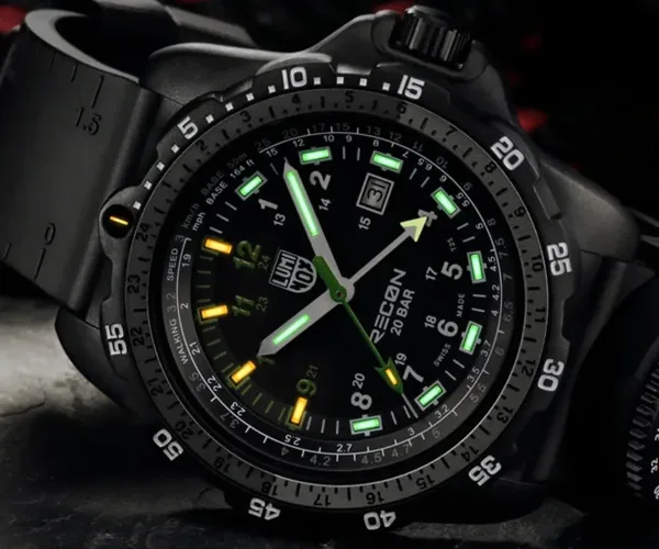 Plongeuse militaire Luminox RECON Nav Spec 8833 0