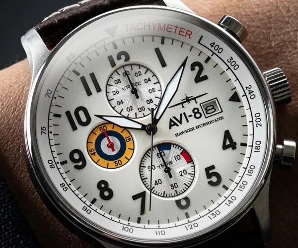 Montre aviateur avi 8 hawker hurricane classic chronograph white 11