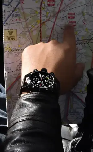 Montre aviaiteur B R M AERO 8 Chrono Horizon 3