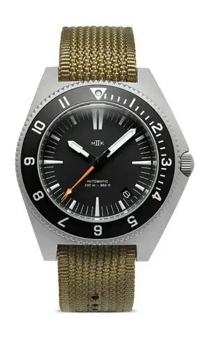 A1000 cd04 1 cd04 1 2000 d cd04 1 2004 tryptique gauche
