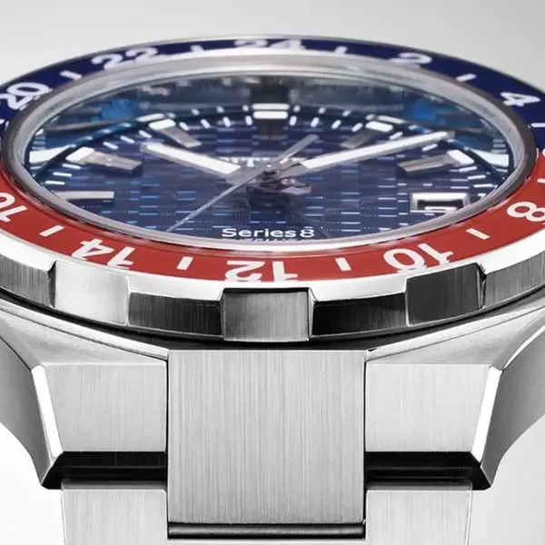 Plogeuse Citizen Serie 8 GMT 00
