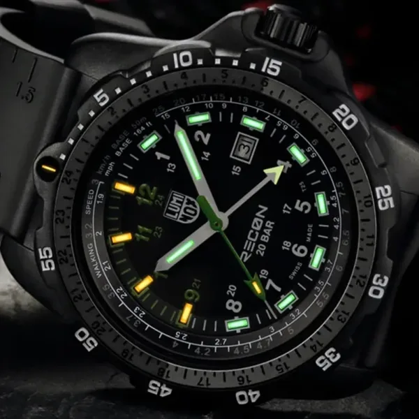 Plongeuse militaire Luminox RECON Nav Spec 8833 0