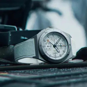 Montre militaire Micromilspec Milgraph GMT Chronograph 0