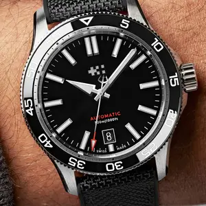 Montre plongee Christopher Ward C60 Trident Pro 300 0