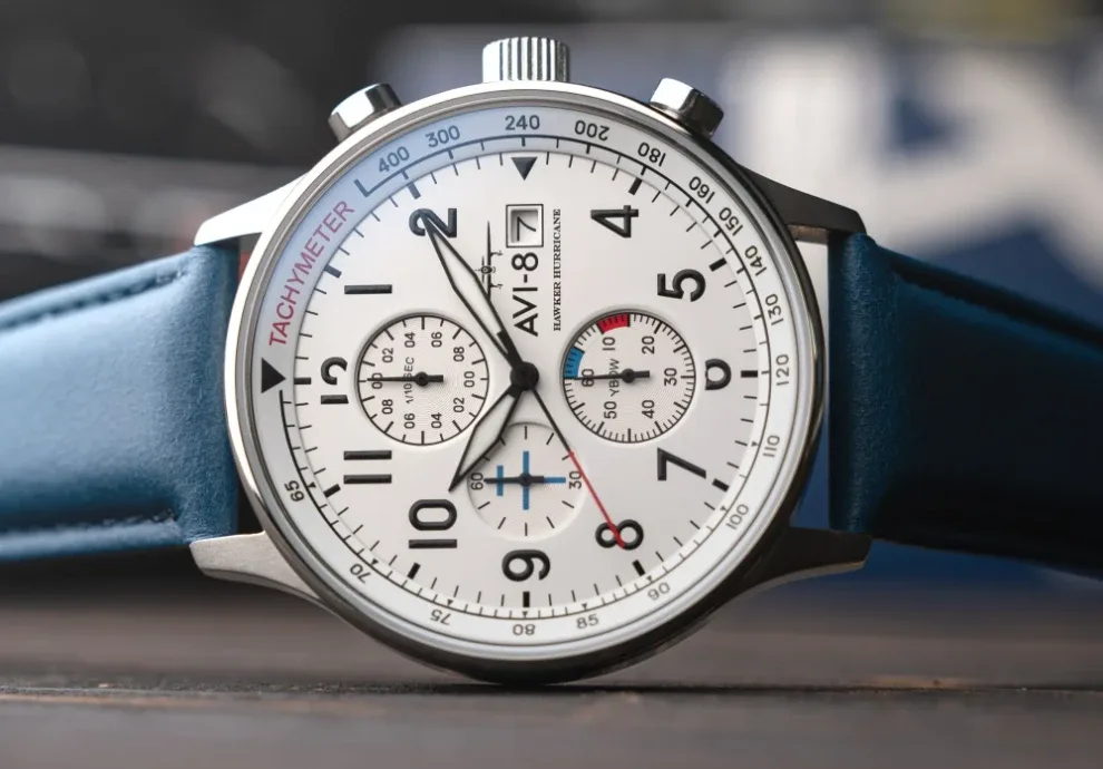Montre aviateur avi 8 hawker hurricane classic chronograph white 13
