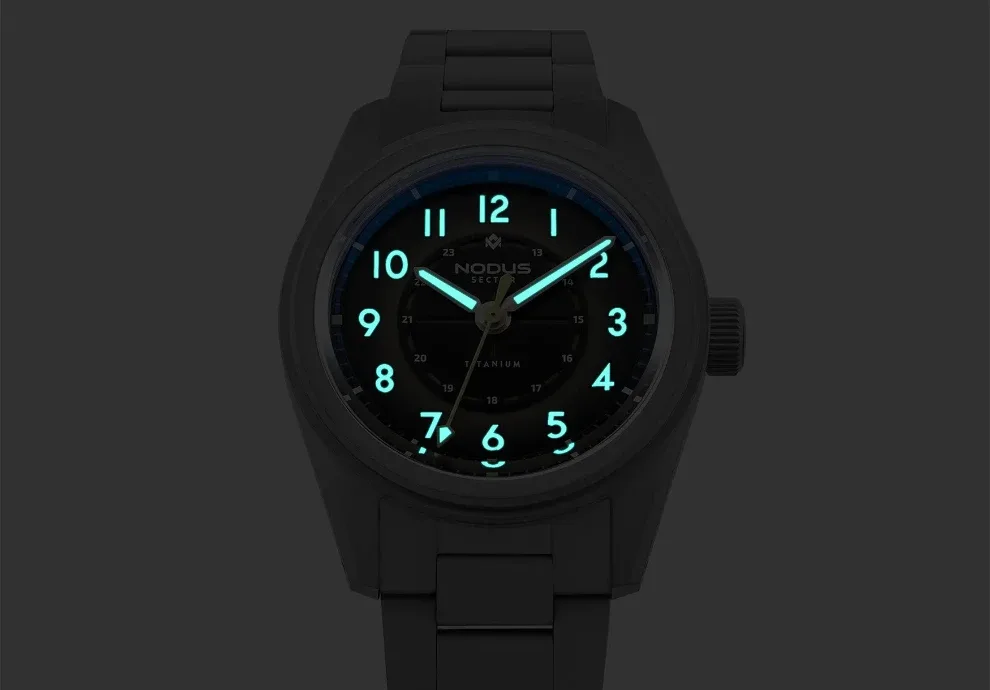 Montre militaire nodus sector ii field titanium 15
