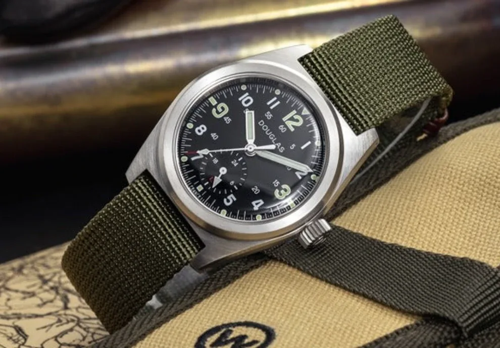 Montre Wolbrook Outrider Professional Mecaquartz 38 11