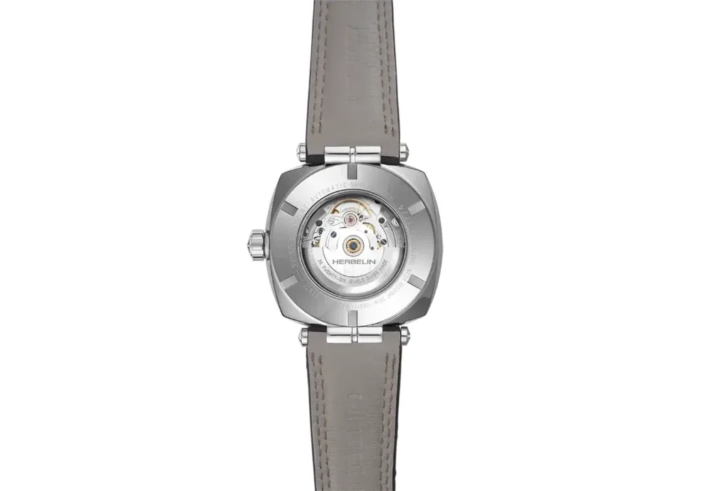 Montre plongee herbelin newport diver automatique 18